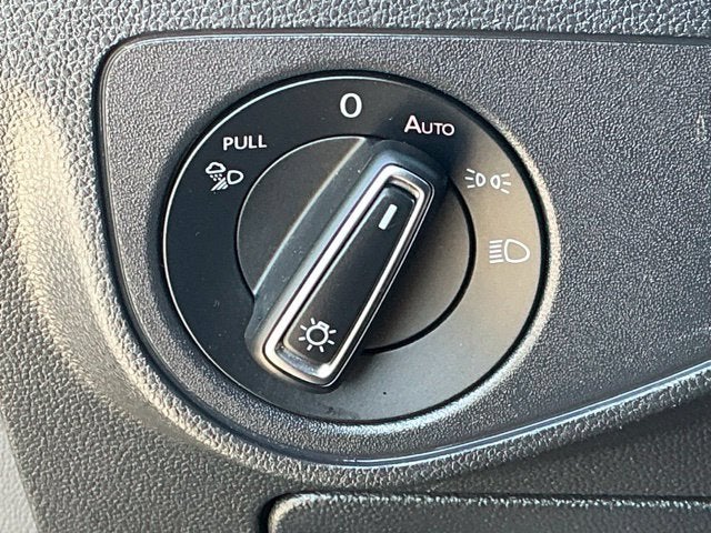 2023 Volkswagen Atlas 2.0T SE w/Technology