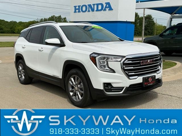 2024 GMC Terrain SLT AWD's photo