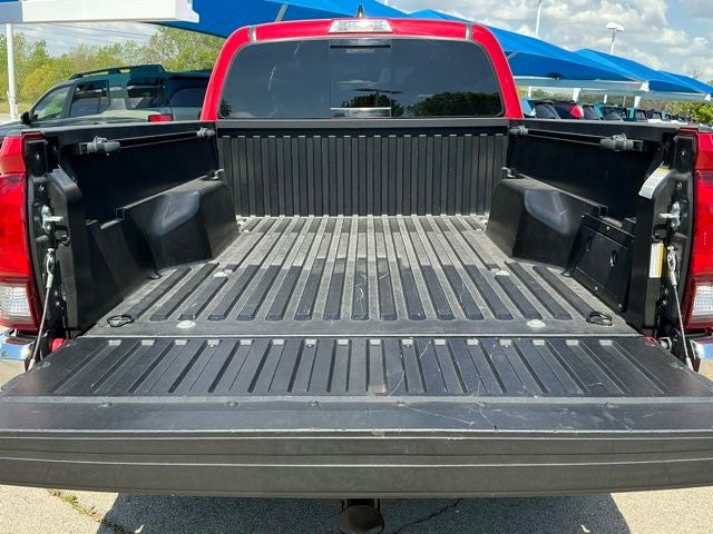 2022 Toyota Tacoma SR5 V6