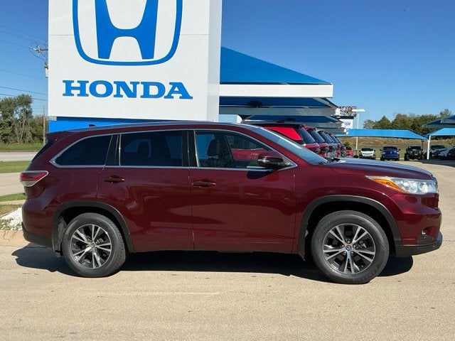2016 Toyota Highlander XLE V6