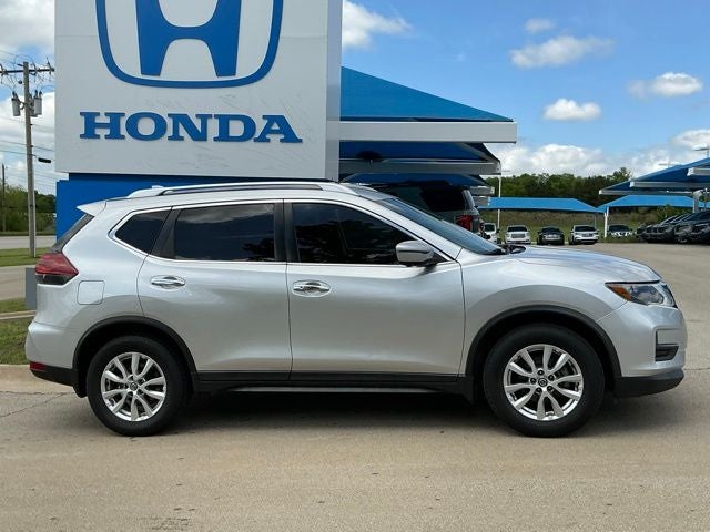 Used 2018 Nissan Rogue SV with VIN KNMAT2MT1JP603351 for sale in Bartlesville, OK